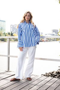 Fria The Label Stripe Wide Cuffs Shirt