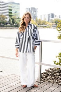 Fria The Label Stripe Wide Cuffs Shirt