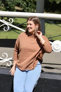 Oh Three Relaxed Popover Jumper