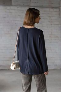 Vassalli Quinn Merino Scooped Hem Top