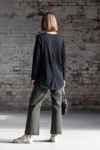 Vassalli Ivey Merino Top with Back Button Placket