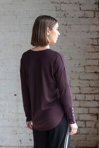 Vassalli Veni Merino V Neck Button Cuff Top