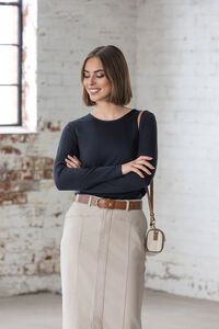 Vassall Tori Merino Basic Crew Neck Top