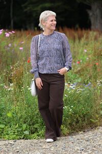 Memo Pintuck Front Shirred Cuff Blouse