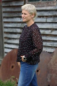 Memo Pintuck Front Shirred Cuff Blouse