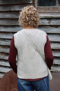 Memo Cable Knit Vest