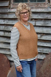 Memo Cable Knit Vest