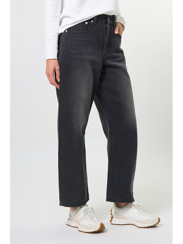 Stella + Gemma Carson Barrel Jean