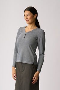 Esplanade Snappy V Henley Top