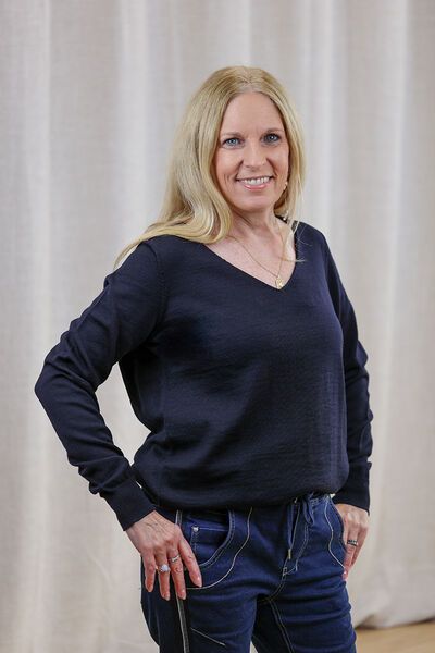 Standard Issue Merino V Neck Slouchy-new-Preen