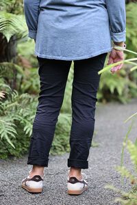 AE Luxe Side Trim Stretchy Crinkle Plain Pant