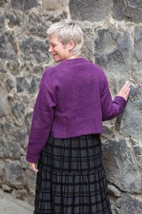 Memo Cropped Split Side Sweater