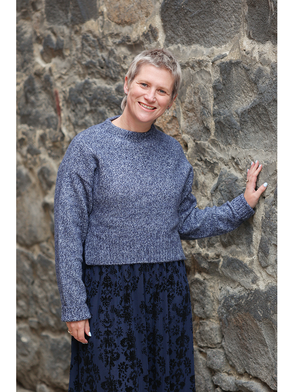 Memo Cropped Split Side Sweater