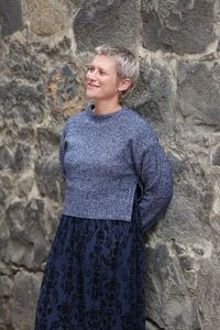 Memo Cropped Split Side Sweater