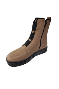 Alfie + Evie Dating Boot