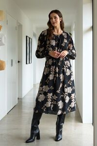 Memo Shirr Around Dress