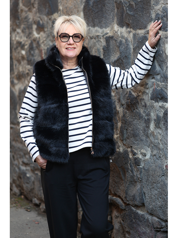 Alice + Lily Faux Fur Vest