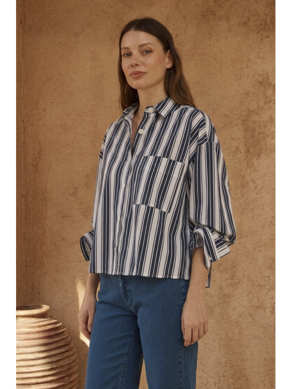 Betty Basics Erin Crop Shirt