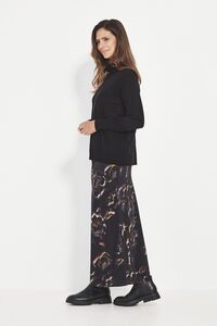 Verge Duchess Sweater