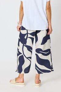 Clarity Bay Leaf Print Pant