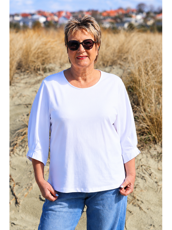 White On Black Pleat Sleeve Top