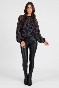 Storm Chain Loop Print Top