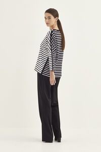 Verge Scenic Top