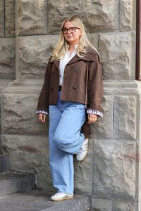 Oddly Polite Hils Cropped Trench