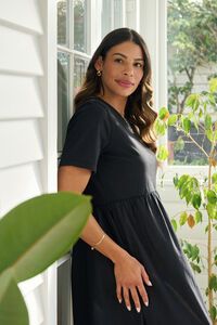 Memo Contrast Detail Swing Dress