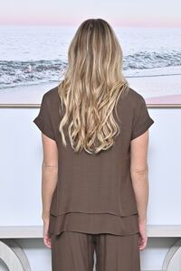 La Mode 3 Button Layered Top