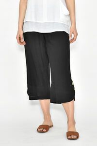 La Mode Smock Waist Side Button Hem 3-4 Pant
