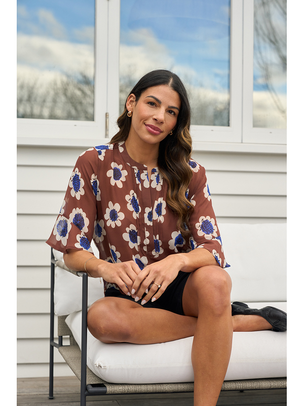 Memo Romantic Sleeve Blouse