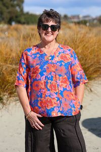 La Mode 1-2 Sleeve Floral Layered Top