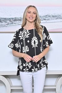 New U Hi Low Ruffle Cuff Top
