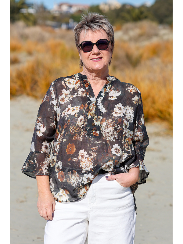 La Mode Front Button Flare Sleeve Shirt