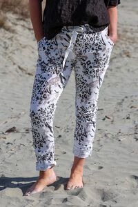 AE Luxe Zara Floral Crinkle Pant