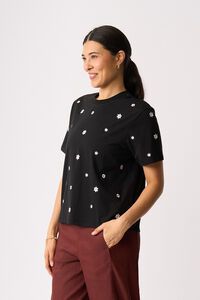 Memo Embroidered Fun Tshirt