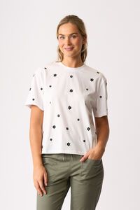 Memo Embroidered Fun Tshirt