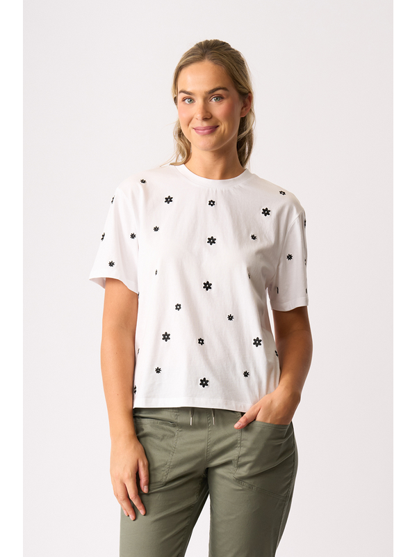 Memo Embroidered Fun Tshirt