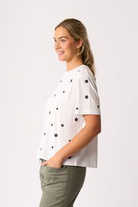 Memo Embroidered Fun Tshirt