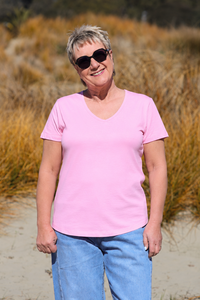 Esplanade V Neck Tee