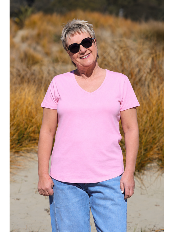 Esplanade V Neck Tee