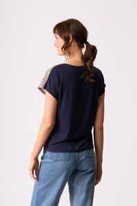 Memo Contrast Front Drop Shoulder Top