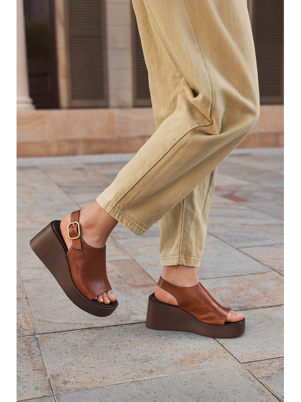 EOS Ariani Sandal