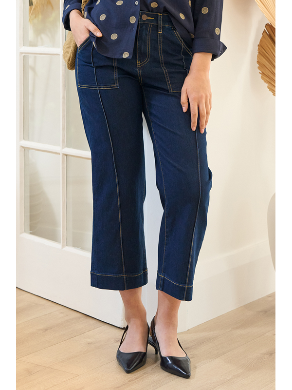 Memo Stitch Detail Jean