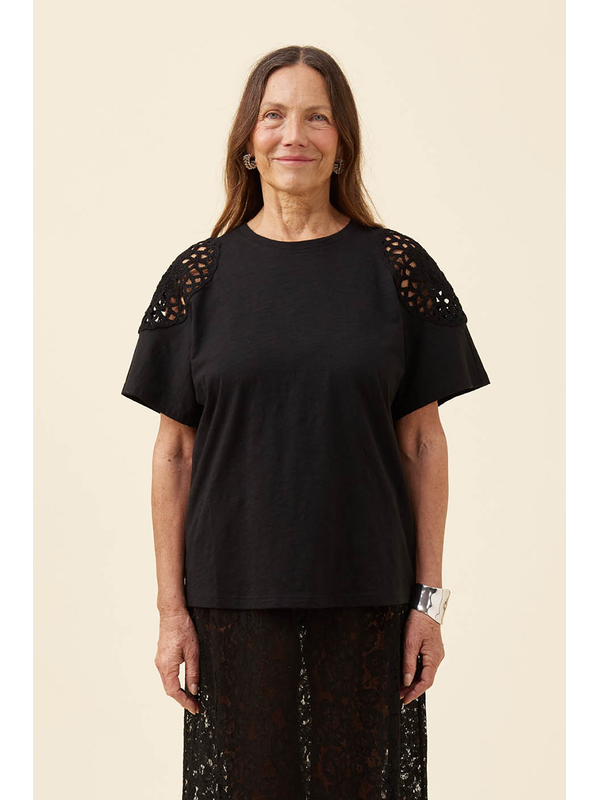 Isle of Mine Eva Crochet Tshirt